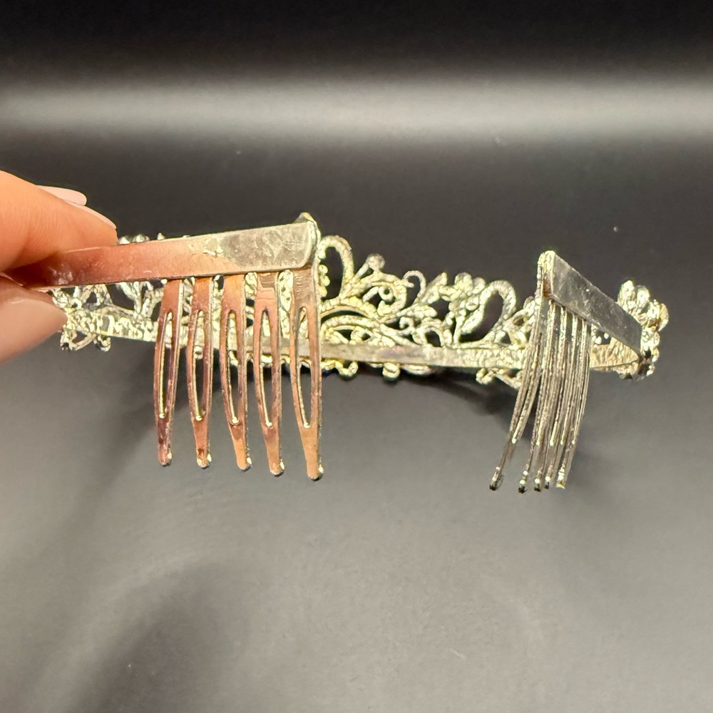 Silver Tone and Rhinestone Tiara Party Princess - Picture 4 of 4